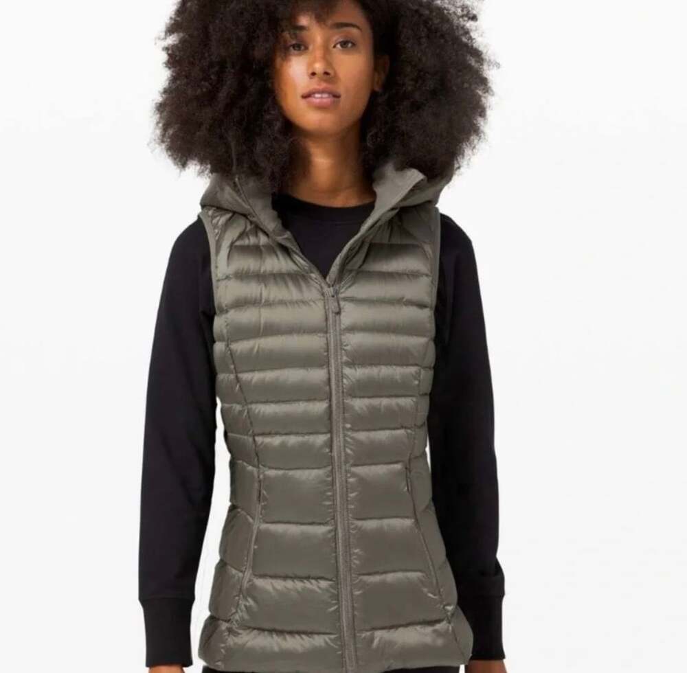 Lululemon Brave the Cold Hooded Puffer Vest 
Sage Green 
Size 12